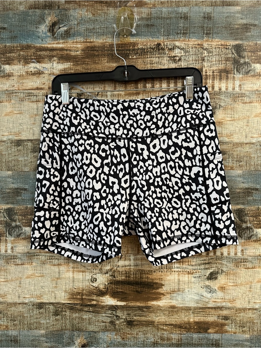 Zyia Women's Black & White Leopard Print Athletic Shorts New without tags